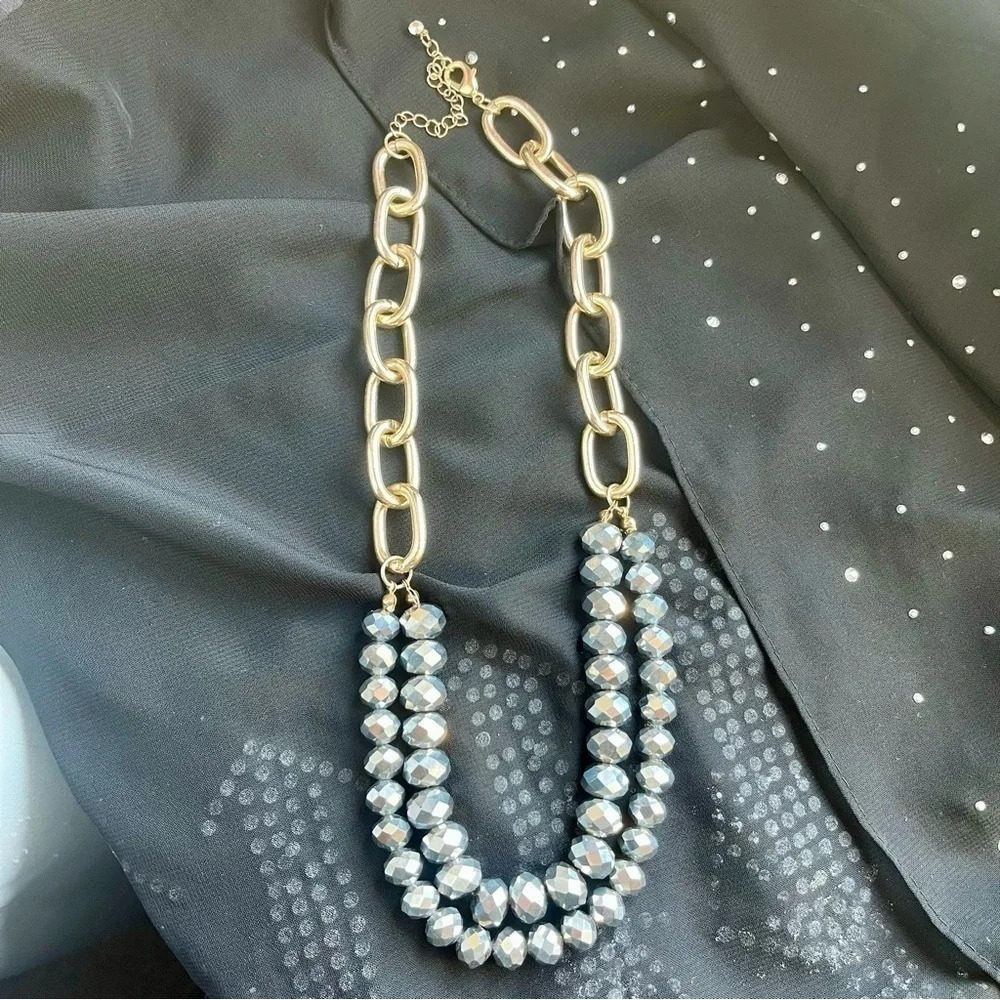 Grey Beaded Layered Necklace Gold Tone Chain - Picture 3 of 4